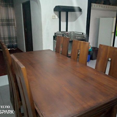 ホテル Desitha Family House ミリッサ エクステリア 写真